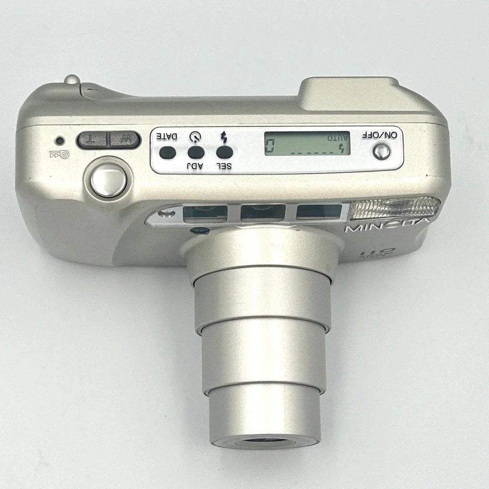 Vintage Minolta 110 Zoom 35mm‎ Film Camera Point & Shoot Silver TESTED Working